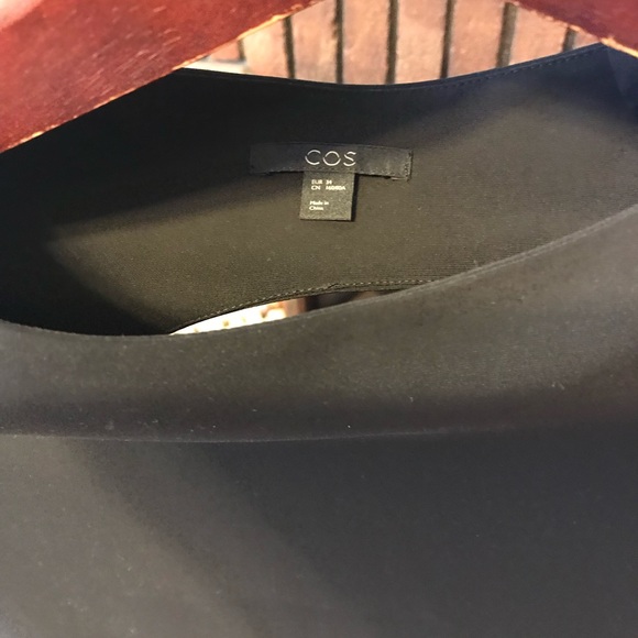 Brand new COS dress with high side splits size M - Picture 2 of 4